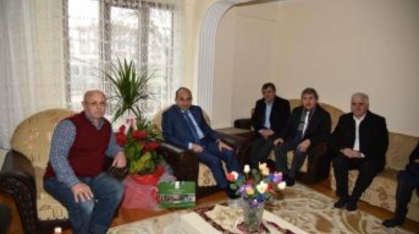 Başkan &Uuml;z&uuml;lmez Ziyaretlere Devam Ediyor