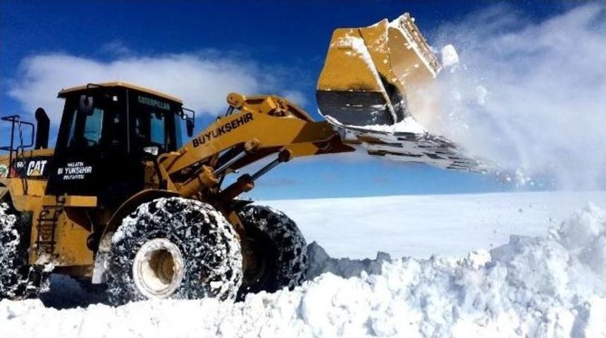 Gaziantep&rsquo;te 2 Bin 900 Kilometrelik Yolda Karla M&uuml;cadele &Ccedil;alışması Yapıldı