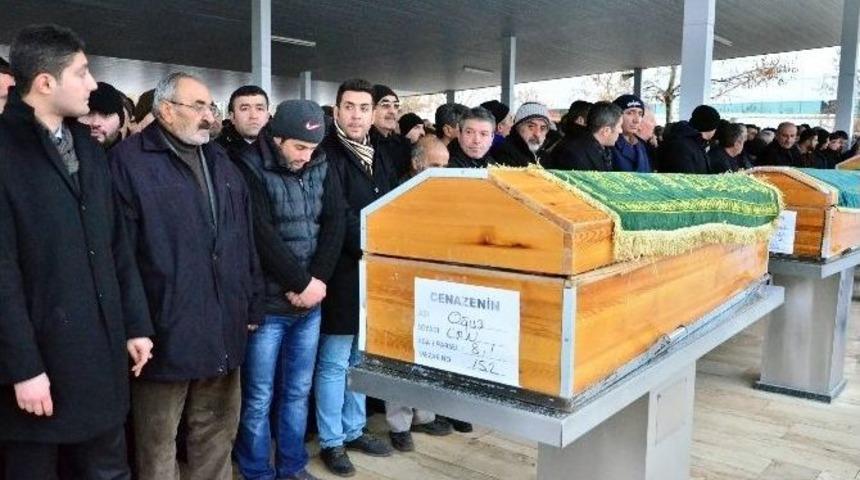 G&ouml;&ccedil;&uuml;k Kurbanı İş&ccedil;i Son Yolculuğuna Uğurlandı