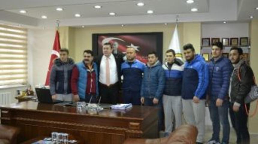 Alaplılı G&uuml;reş&ccedil;iler T&uuml;rkiye Şampiyonasına Katılıyor