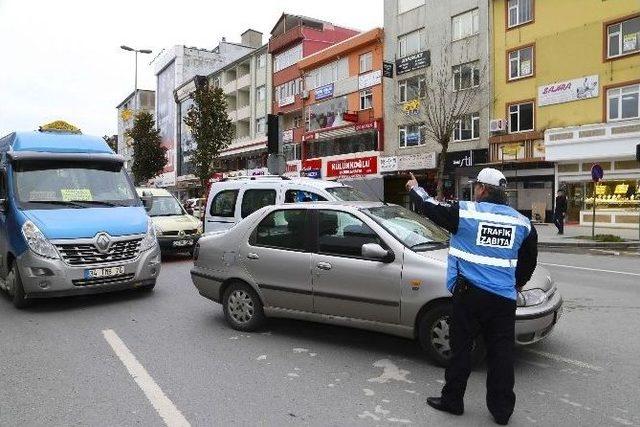 Sultanbeyli Zabıta Trafik Ekibi Görev Başında