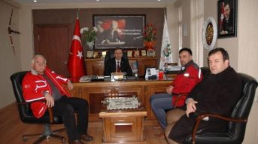 Kızılay&rsquo;dan Han&ouml;n&uuml; Belediye Başkanı U&ccedil;ar&rsquo;a Ziyaret