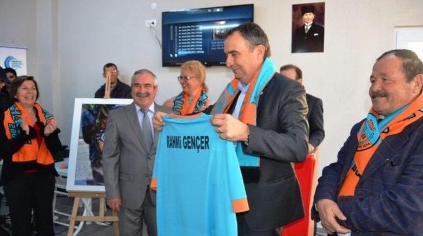 Gen&ccedil;leri Bağımlılıklardan &lsquo;sokaktan Sahaya Projesi&rsquo; İle Koruyacaklar