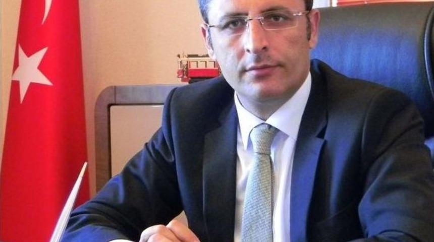 Yangında &Ccedil;ocuğunu Kaybeden Aileye Kadirli Kaymakamı Sahip &Ccedil;ıktı