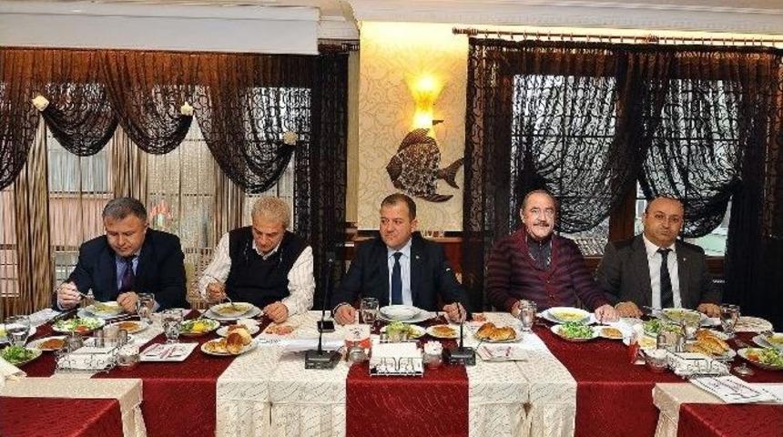 Makine &Uuml;retecileri İstişare Yaptı