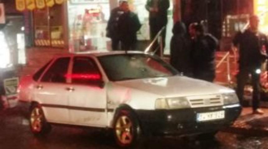 Aracıyla Ters Y&ouml;ne Giren S&uuml;r&uuml;c&uuml; Ortalığı Karıştırdı