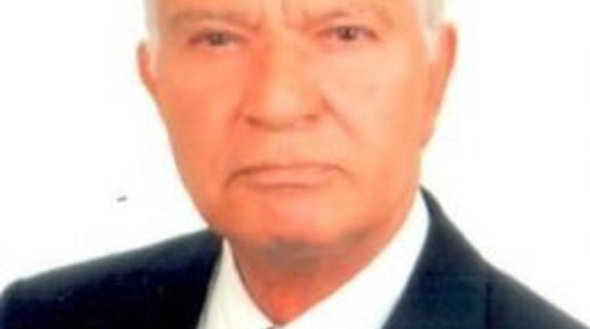 Eski Bakan Erol Yılmaz Ak&ccedil;al Hayatını Kaybetti