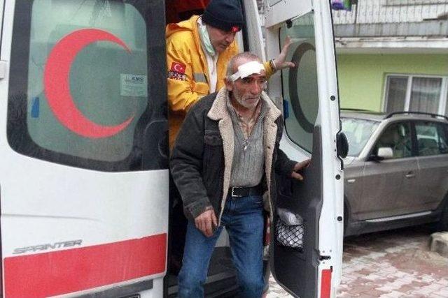 (özel Haber) Bursa’da Bıçaklı, Sopalı Boşanma Kavgası: 3 Yaralı