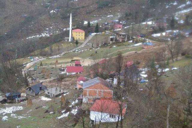 Lodos’un Ardından Gelen Heyelan