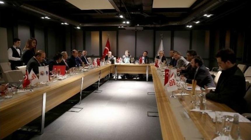 &Uuml;saiv Y&ouml;netim Kurulu Ag&uuml;&rsquo;de Toplandı