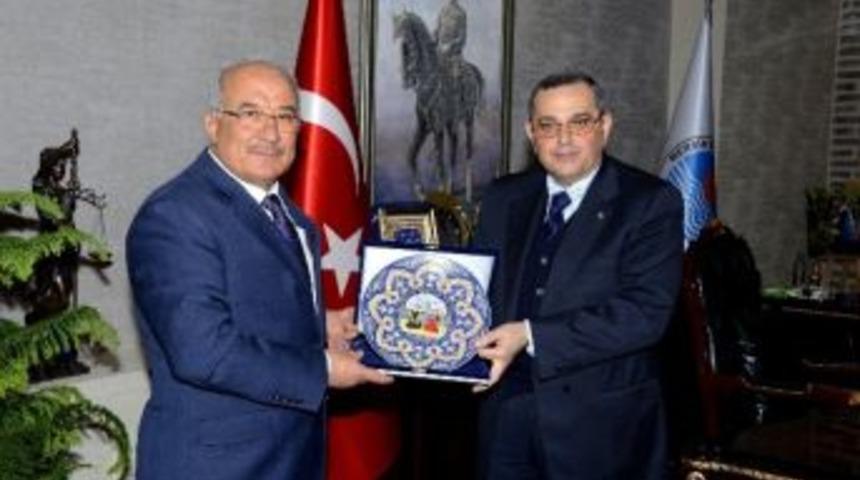 Azerbaycan B&uuml;y&uuml;kel&ccedil;isi Bagirov&rsquo;dan Başkan Kocamaz&rsquo;a Ziyaret