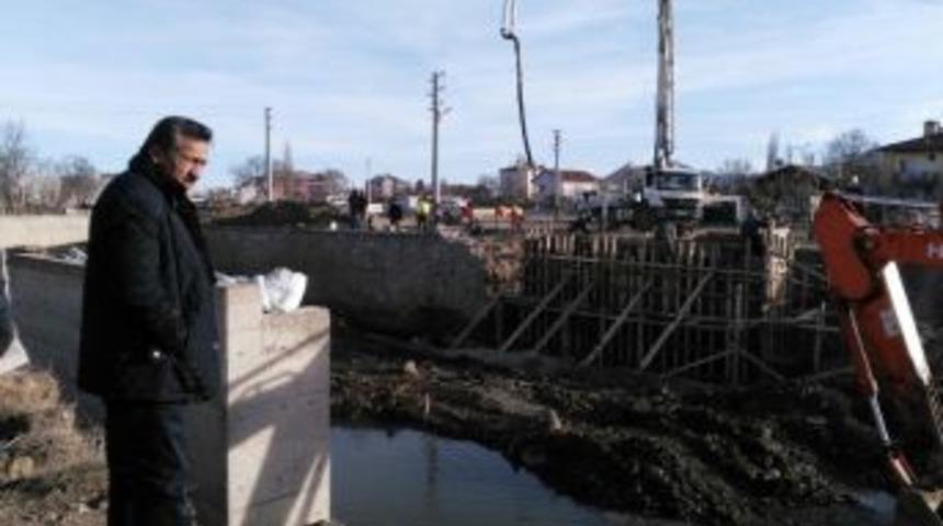 Başkan Tutal, Ak&ccedil;ay Deresi &Ccedil;alışmalarını İnceledi