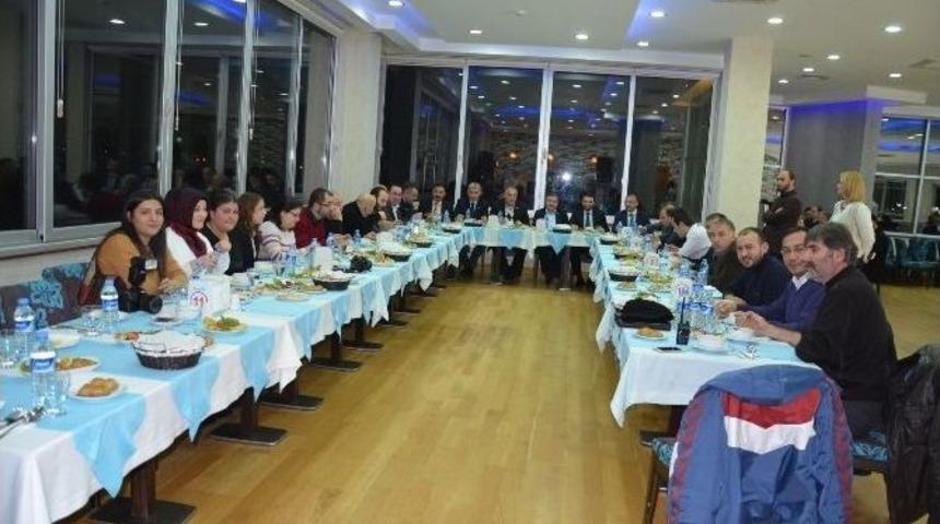 Dereceye Giren Muhabirler &Ouml;d&uuml;llendirildi