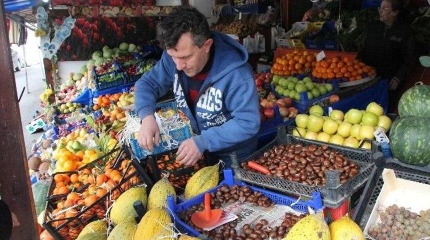 Kış Aylarının Vazge&ccedil;ilmezi Kestane, Fiyatının D&uuml;şmesine Rağmen İlgi G&ouml;rm&uuml;yor
