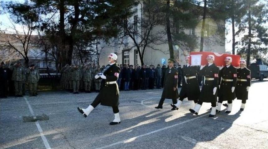Şehit Uzman &Ccedil;avuş Memleketine Uğurlandı