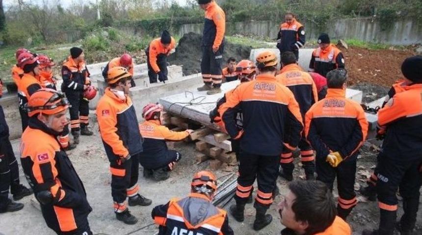 Ağır Arama Kurtarma Sınıfına Girebilmek İ&ccedil;in &Ccedil;alışıyorlar