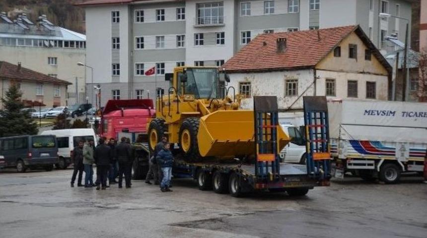 Koyulhisar Belediyesi Ara&ccedil; Filosunu G&uuml;&ccedil;lendirdi