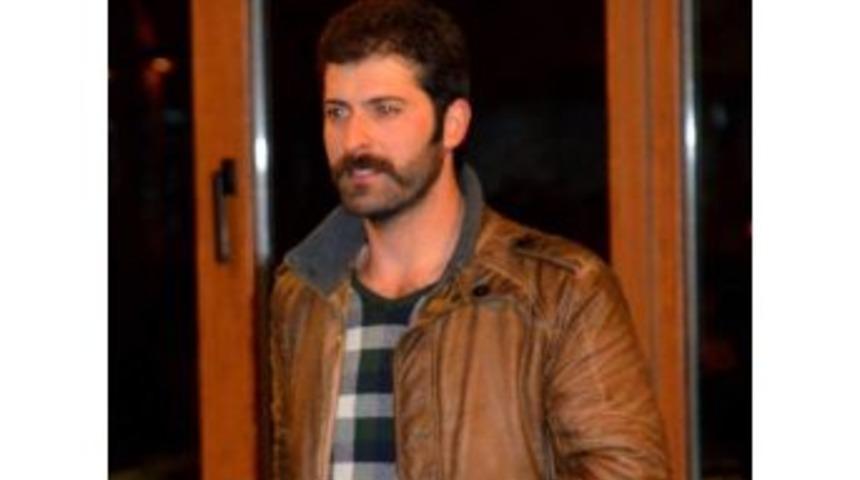 Trabzon&rsquo;da İş Makinesi Taşıyan Kamyon Devrildi: 1 &Ouml;l&uuml;