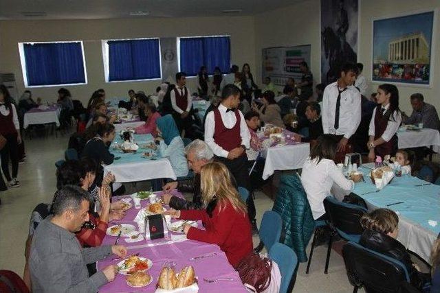 Didim Meslek Lisesi Velilerinden Örnek Dayanışma