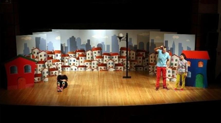 B&uuml;y&uuml;kşehir Belediyesi &Ccedil;ocuklar İ&ccedil;in Birbirinden G&uuml;zel Oyunları Getirmeye Devam Ediyor