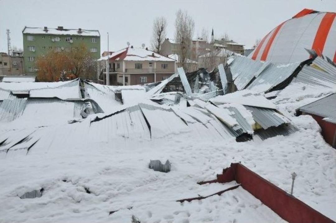 Patnos&rsquo;ta Halı Saha &Ccedil;&ouml;kt&uuml;