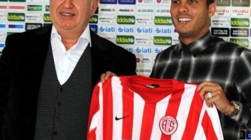 Motta: "eto&rsquo;o İle Oynayacağım İ&ccedil;in Mutluyum"