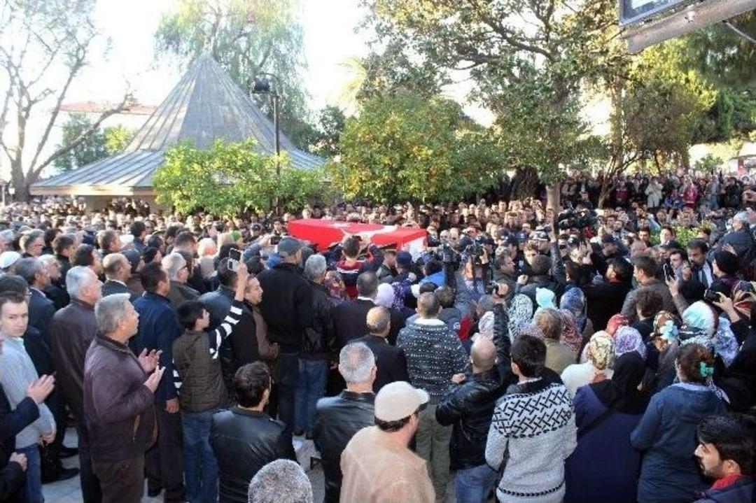 Şehit Uzman &Ccedil;avuş Sağlam, Aydın&rsquo;da Toprağa Verildi