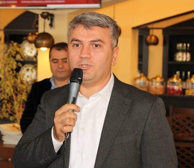 Canik Belediyesi’nden Gazetecilere Yemek