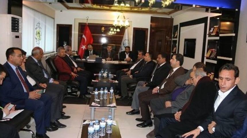 Belediye Başkanları Akçakale De Toplandı