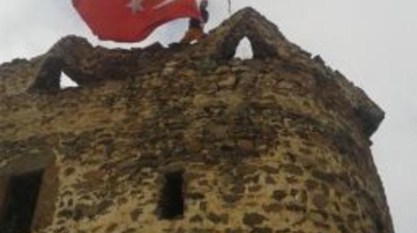 Gen&ccedil;lerden &Ouml;rnek Davranış