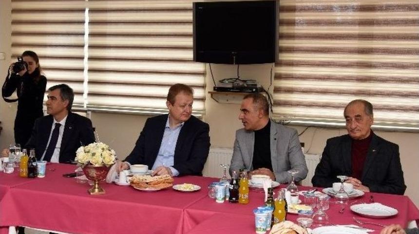 G&uuml;m&uuml;şhane&rsquo;de 10 Ocak &Ccedil;alışan Gazeteciler G&uuml;n&uuml; Etkinliği