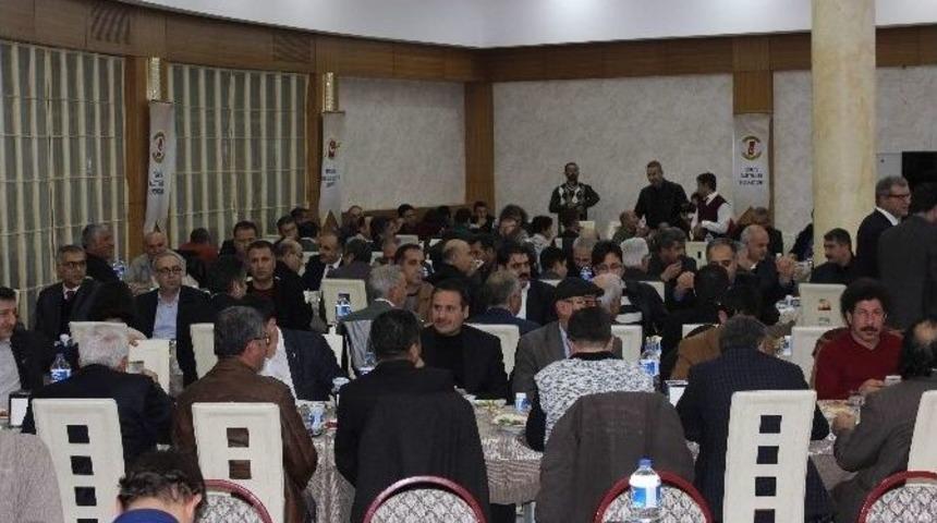 Gazeteciler G&ouml;n&uuml;llerince Eğlendi