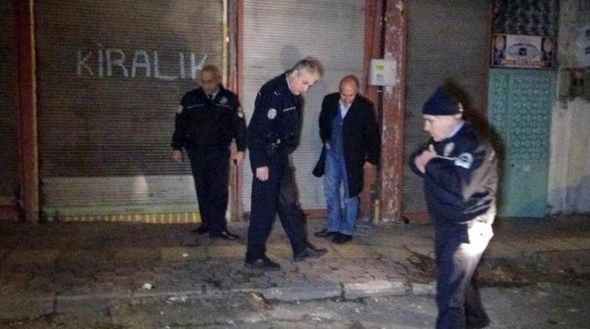 2 Suriyeli Tıraş Oldukları Berber D&uuml;kkanında Bı&ccedil;aklandı: 1 &Ouml;l&uuml;, 1 Yaralı