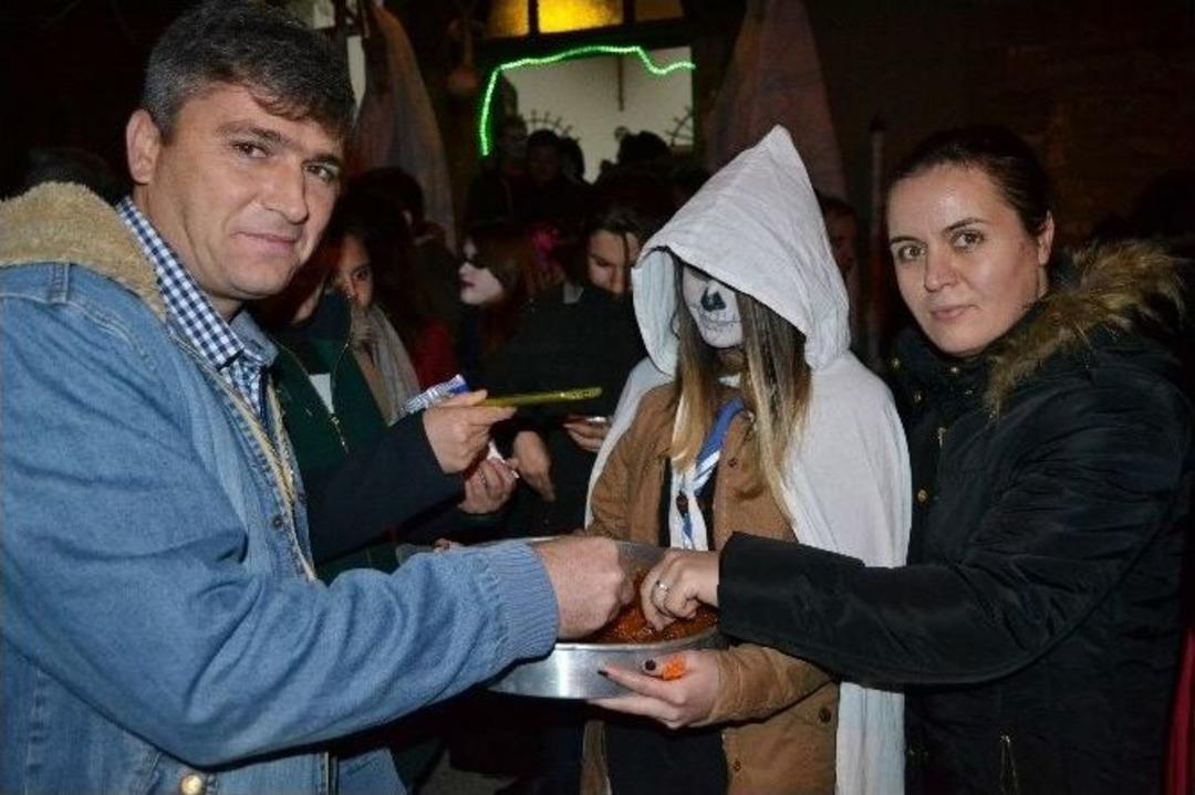 &rsquo;bocuk&rsquo; Renkli G&ouml;r&uuml;nt&uuml;lere Sahne Oldu