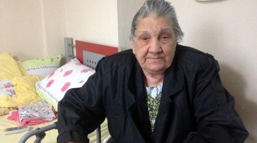 (&ouml;zel Haber) Yaşlı Kadını D&ouml;v&uuml;p, Biriktirdiği Mezar Parasını &Ccedil;aldılar