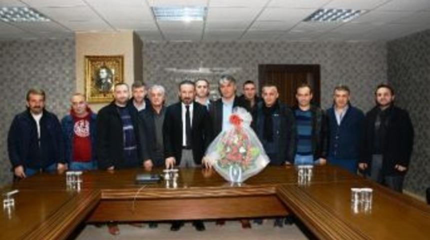 Yeşilova Gen&ccedil;lik Spor Kul&uuml;b&uuml;nden Başkan Doğan&rsquo;a Ziyaret