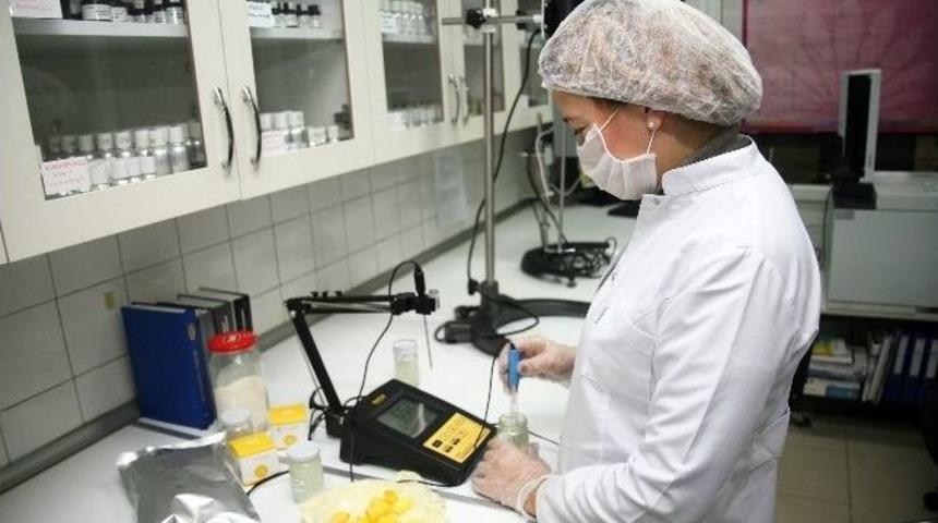 Kuru Ciltlere Sarı Koza İle &Ccedil;&ouml;z&uuml;m