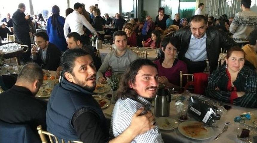 Gazeteciler &Uuml;sk&uuml;dar&rsquo;da Buluştu