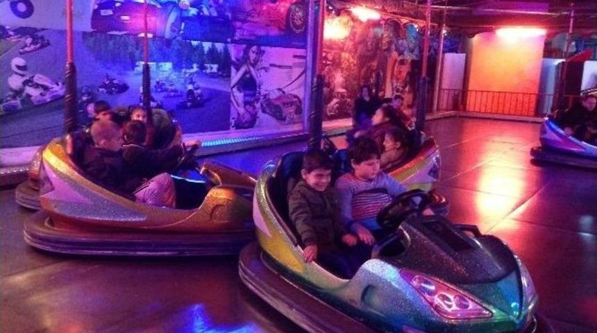 Trabzon&rsquo;da &Ouml;zel Eğitim Alan &Ccedil;ocuklar G&ouml;n&uuml;llerince Eğlendi