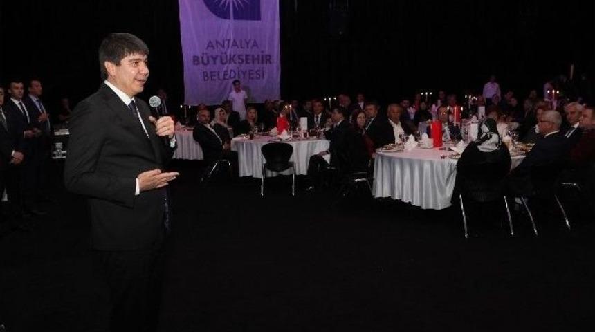 T&uuml;rel&rsquo;den B&uuml;y&uuml;kşehir Belediye Meclis &Uuml;yelerine Yemek