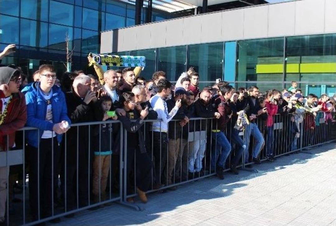 Fenerbah&ccedil;e&rsquo;ye Ordu&rsquo;da Davullu Zurnalı Karşılama