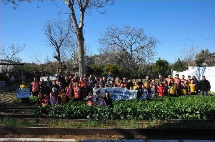 Down Sendromlu Çocuklar Tohum Ekti G1