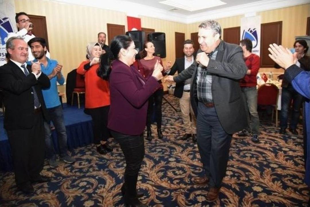 Başkan &Ccedil;er&ccedil;i Gazetecilerle Buluştu