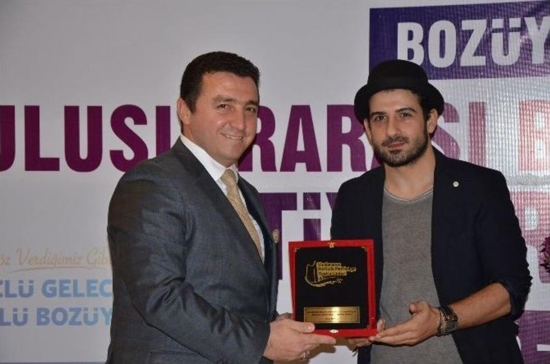 &ldquo;uluslararası Boz&uuml;y&uuml;k Metristepe Tiyatro G&uuml;nleri&rdquo; Galası