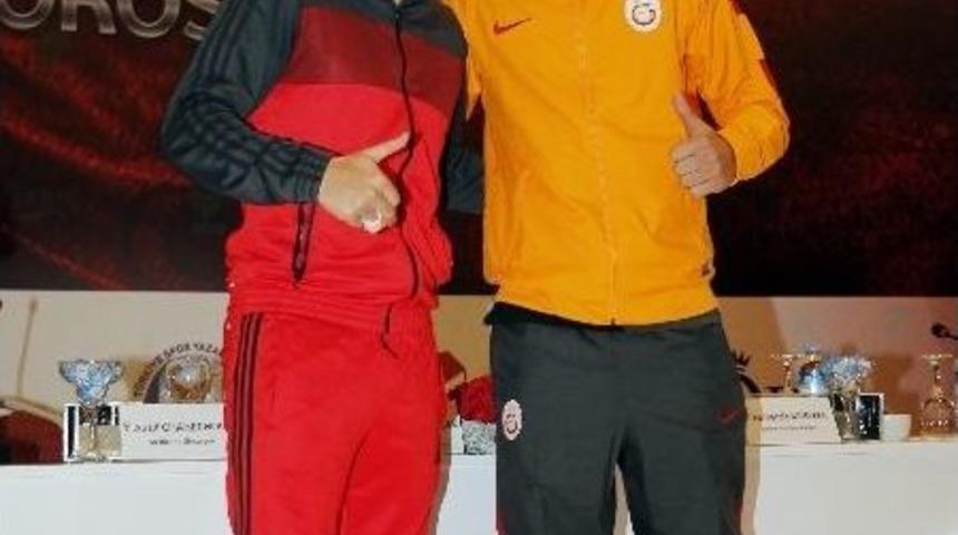 Muslera: "galatasaray&rsquo;a Gelmek İ&ccedil;in &Uuml;&ccedil; Saat D&uuml;ş&uuml;nd&uuml;m"