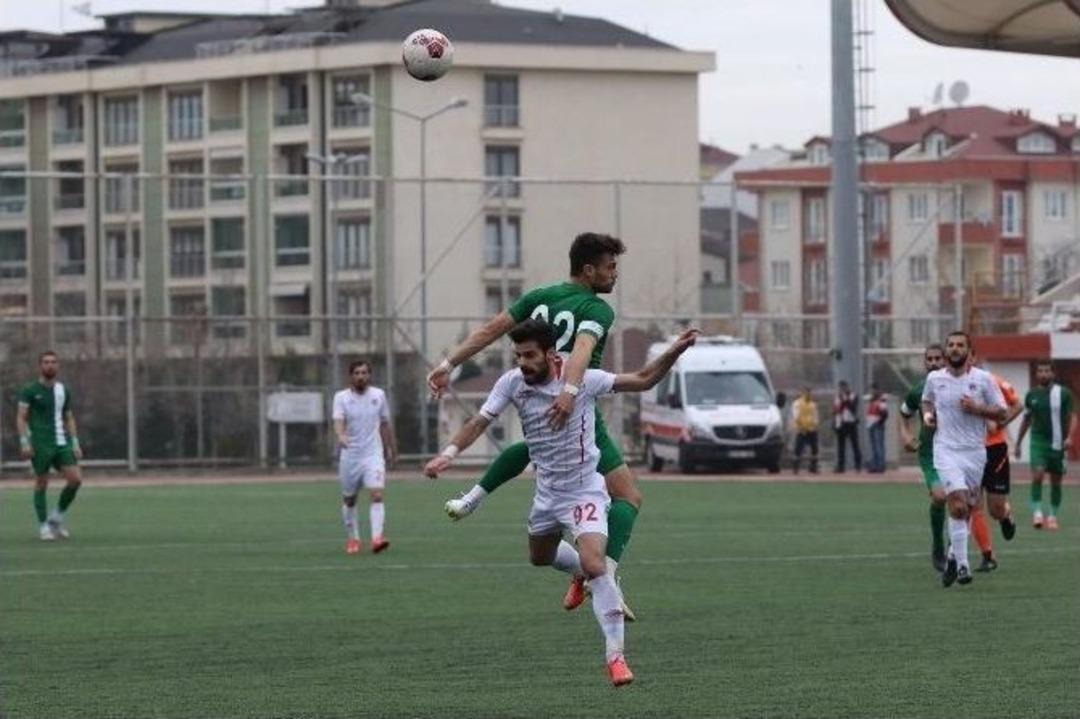 B&uuml;y&uuml;kşehir Puanla Başladı