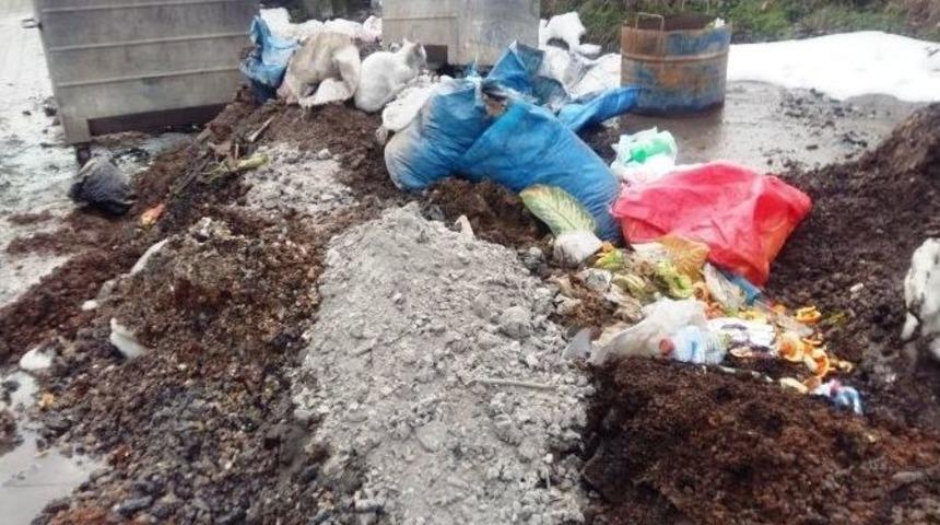 Bartın&rsquo;da &Ccedil;&ouml;p Dağları Oluştu