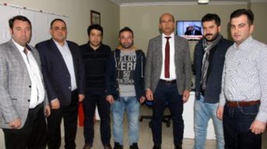 Ak Partili İl&ccedil;e Başkanı Uğur, İha &Ccedil;alışanlarının Gazeteciler G&uuml;n&uuml;n&uuml; Kutladı