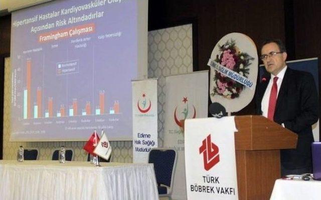 Doktorlar Kronik Böbrek Yetmezliğini Tartıştı