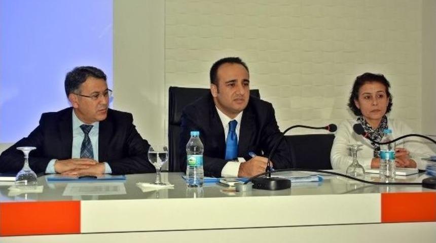 Yetim, &Ouml;ks&uuml;z Ve Engelli &Ccedil;ocuklara Kaymakam Uz Sahip &Ccedil;ıktı